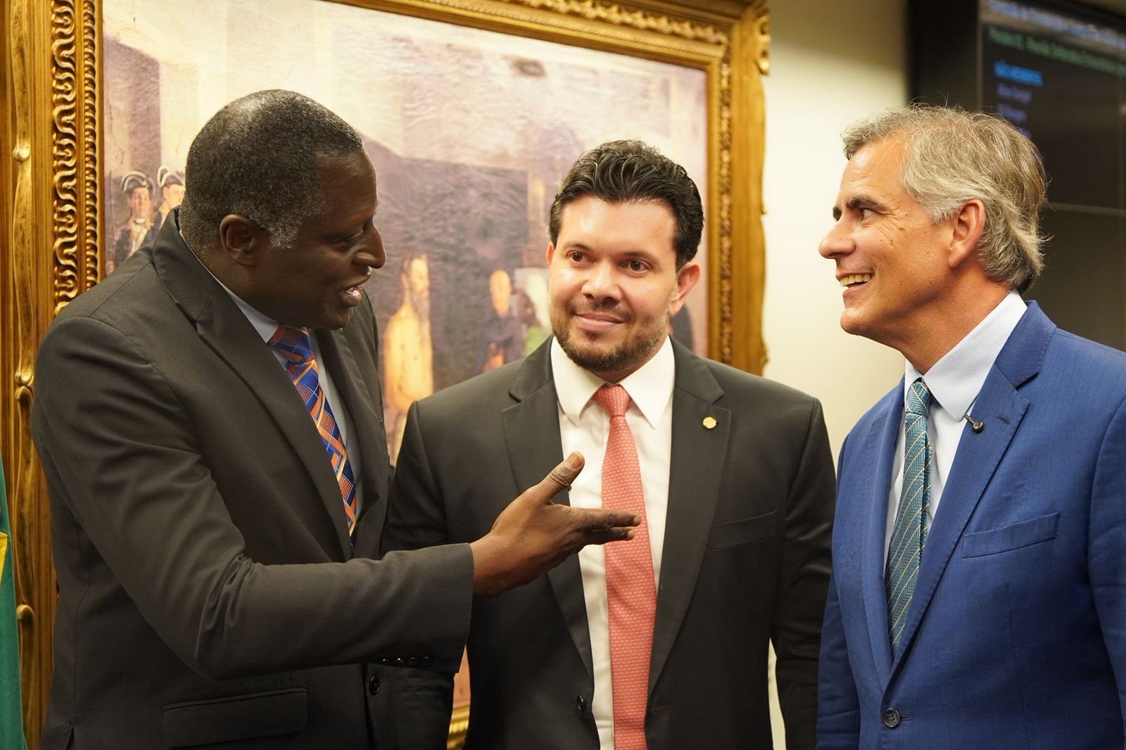 PEC 47 é aprovada na CCJ e avanço histórico tem atuação decisiva de Acácio Favacho